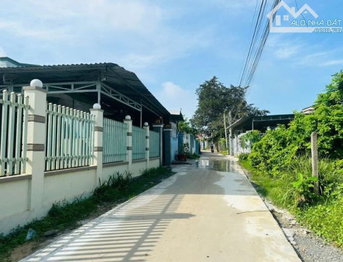 5x39 có thổ, gần cổng KCN. Đường bê tông. 350tr