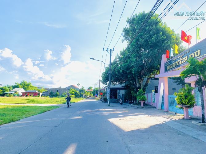 ĐIỆN PHƯƠNG - BÁN ĐẤT SAU TRƯỜNG THCS NGUYỄN DU - GẦN QUỐC LỘ 1A - 143m2 - 799TRIÊU.