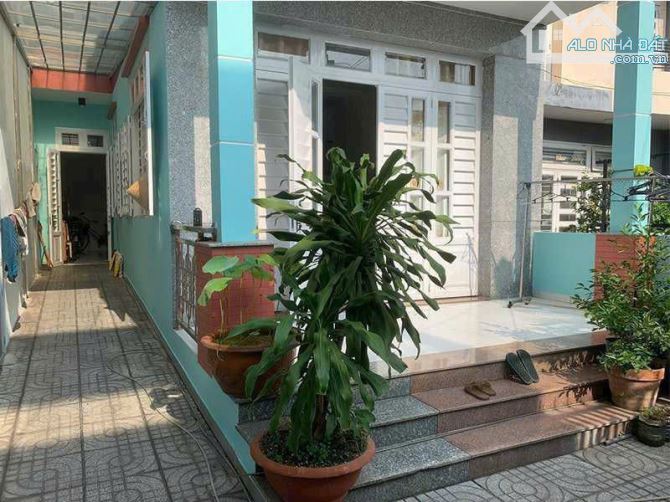 CẦN BÁN GẤP-Nhà Lê Đức Thọ - Sát Chợ Xóm Mới 70tr/m2,DT: 120m2 Ngang Lớn 6m - Xe Tải Tránh