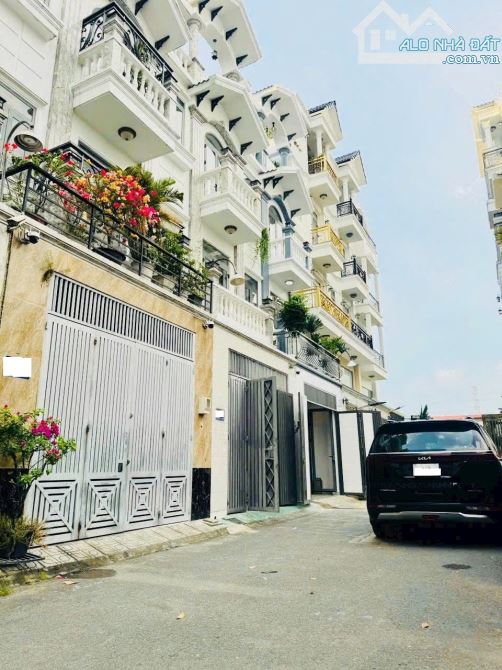 2 mặt tiền hẻm ! Bán nhà Bình Thạnh HXH Phan Văn Trị - 3 tầng BTCT (4.6x12m) 10.5 tỷ