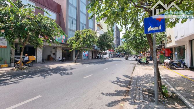 Bán building MT Nguyễn Đình Chiểu Q3, DT 6.2x41m nở hậu 12.8m, Hầm 6 tầng, Giá 190 tỷ
