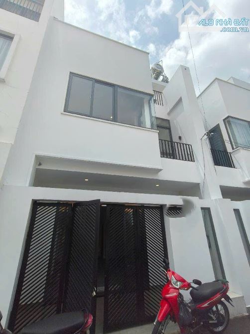 CẦN BÁN NHÀ HẺM XE HƠI THÔNG THOÁNG VÕ VĂN NGÂN, P. LINH CHIỂU, THỦ ĐỨC. 3TẦNG, 55M2, 7.2
