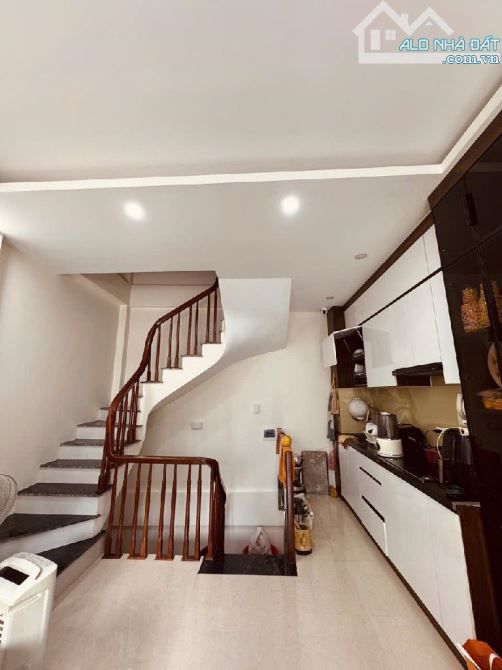 Bán nhà Cầu Bươu, Thanh Trì, Gara ô tô, 34m2, 6.99 tỷ(CTL)