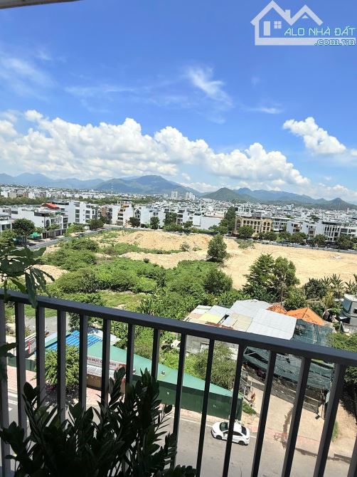 Bán căn góc CT2 Phước hải có sẵn nội thất, 2 bancon, view sông và phố, sổ đỏ lâu dài