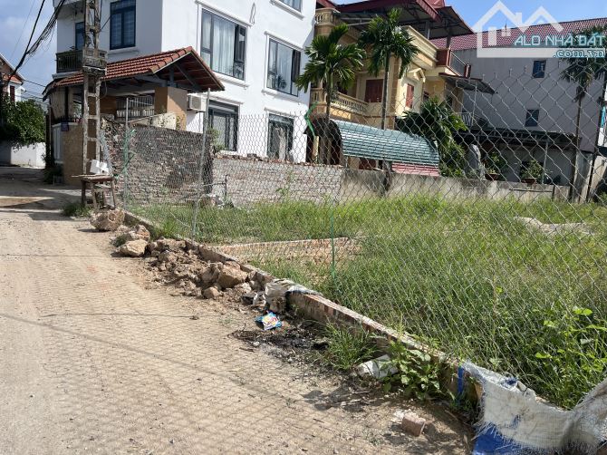 Bán 2lô đất liền nhau .có thể bán 1lô chỉ đã tách sổ .195m full -Tiên Dược
