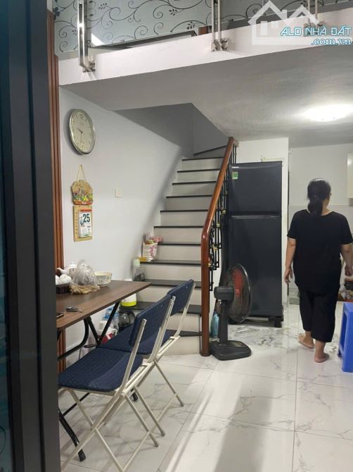 Nhà đẹp phố Cát Linh 20mx4 tầng giá 5.45 tỷ.