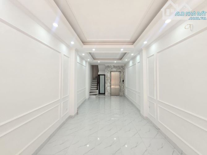 NHÀ MỚI KOONG – THANG MÁY – 1 NHÀ RA PHỐ KIM GIANG – Ô TÔ VÀO – KINH DOANH ĐỈNH