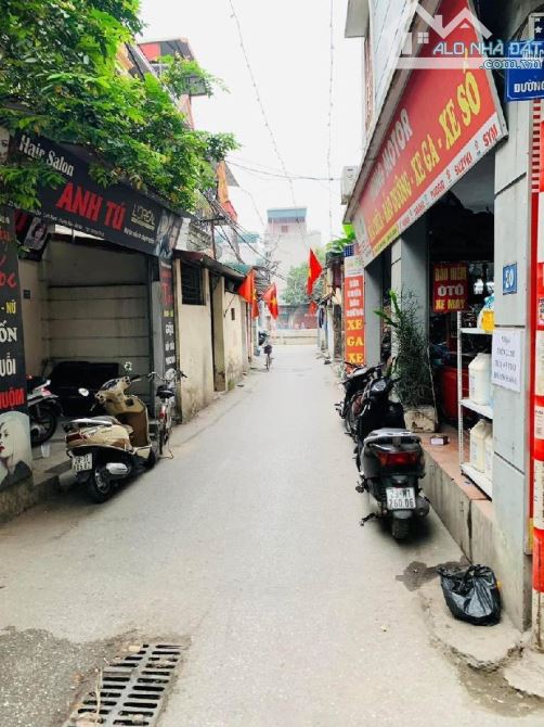 💥💥💥NHỈNH 4 TỶ ĐÃ CÓ NHÀ LÔ GÓC 2 MẶT TIỀN Ô TÔ ĐỖ CỬA - SỔ ĐỎ RIÊNG KINH DOANH NGON - H