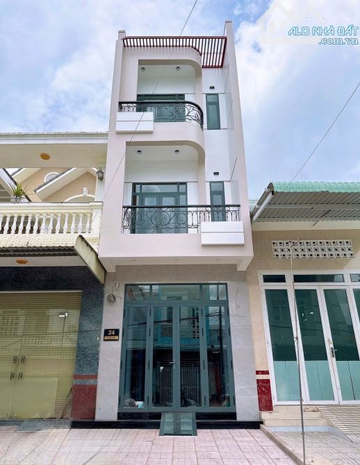 NHÀ TRỆT 2 LẦU HOÀN CÔNG VỊ TRÍ ĐẸP - MẶT TIỀN ĐƯỜNG TÔ HIẾN THÀNH, KDC THỚI NHỰT, TPCT