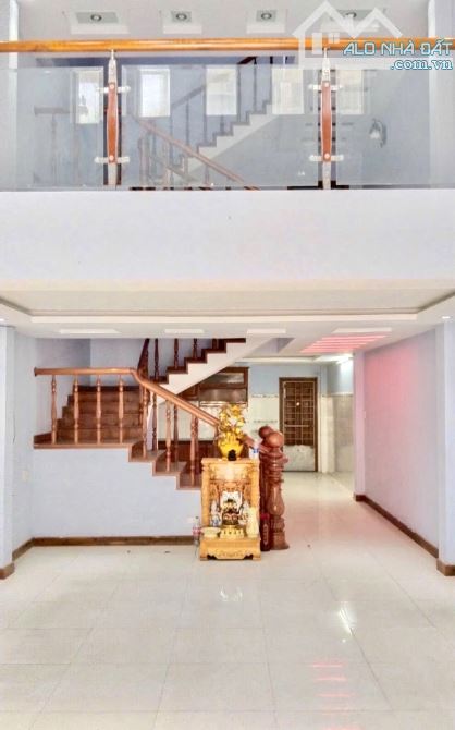 🔥NHÀ MẶT TIỀN 3 TẦNG LÝ ĐẠO THÀNH - VỊ TRÍ KINH DOANH TỐT - 64M2 - GIÁ 7.8 TỶ