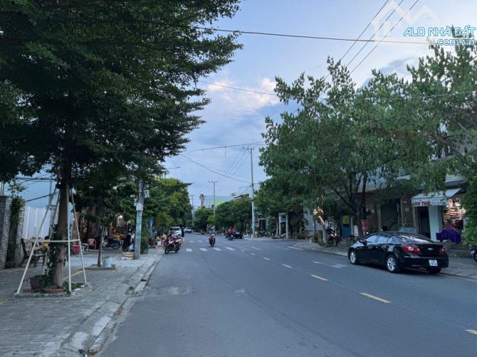 Bán đất tặng nhà 119m2 ngang 7m sát Hồ NGhinh chỉ 17 tỷ