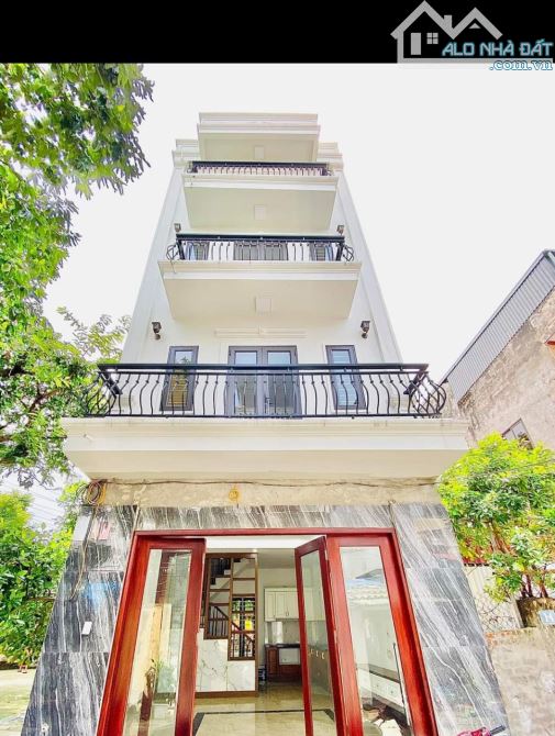 BÁN NHÀ TRUNG TÂM HỌC VIÊN TÀI CHÍNH - DT41M2 - 5 TẦNG - GIÁ 9 TỶ NGÕ GẦN Ô TÔ