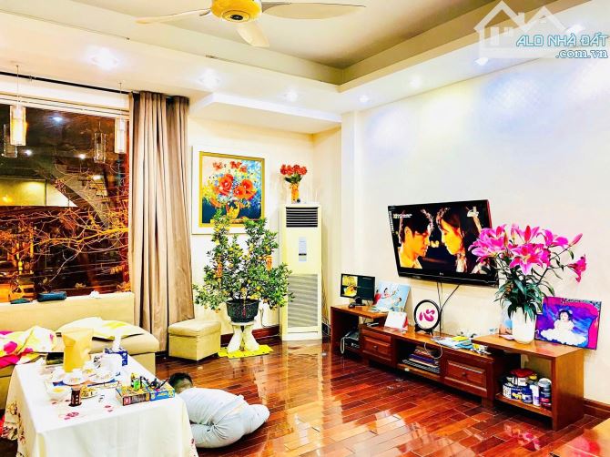 Vạn Bảo – Ba Đình, siêu phẩm phân lô khu vip, ô tô tránh, vỉa hè, 82m², 5T, giá 19,8 tỷ