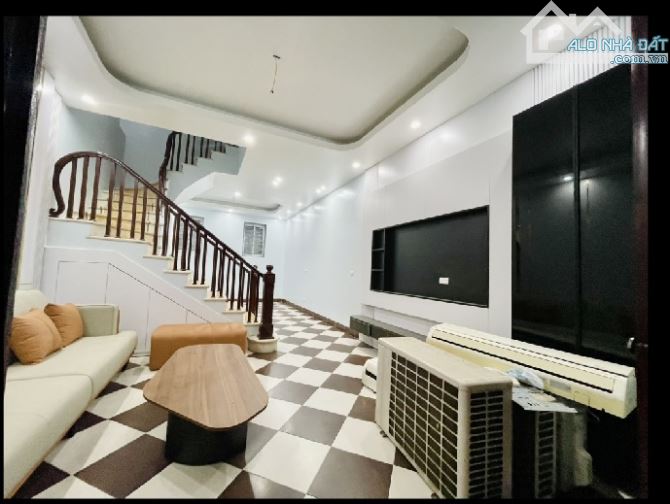 Nhà vip Xuân Đỉnh, hàng xóm Ngoại giao đoàn, 57m, 3 thoáng, 9 tỷ