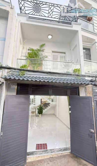 NHÀ MỚI 2 TẦNG HUỲNH THỊ HAI Q.12- HẺM XE HƠI THÔNG GIÁ 4TY180