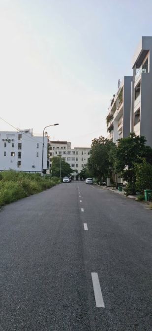 chính chủ gửi  Bán lô đất biệt thự tuyến 2 Lê Hồng Phong, .Hải An
