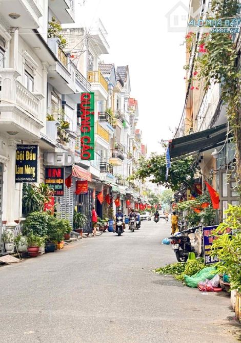 Bán nhà Cấp 4_hẻm XE HƠI 1 trục thẳng, Gần MẶT TIỀN LÊ VĂN KHƯƠNG_ 88m2_4ty750