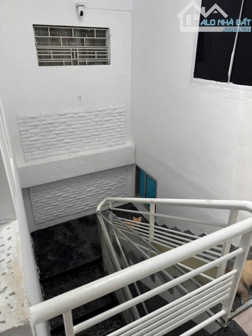 BÁN NHÀ 3 TẦNG - ĐƯỜNG NGUYỄN HOÀNG - VỊ TRÍ KINH DOANH VIP - CHỈ 8,4 TỶ