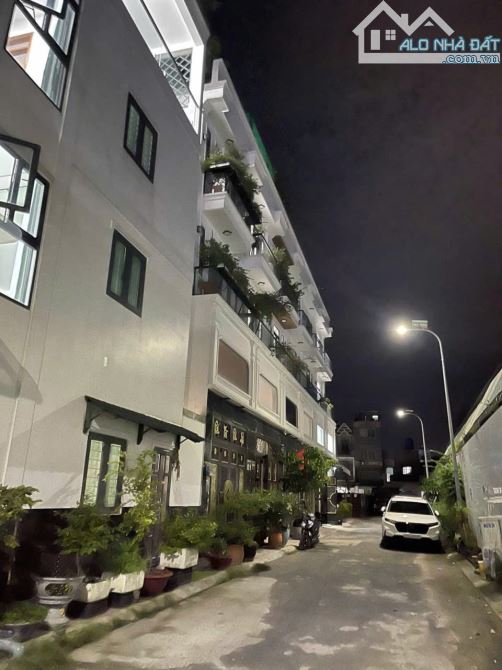 Siêu Phẩm Liên Khu 4-5 sau lưng trường Kim Đồng hẻm 6m khu nhà lầu 56m2,3Tầng Nhỉnh 4 tỷ