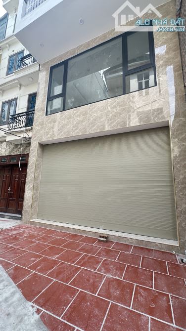 BÁN NHÀ MỚI 6 TẦNG – PHỐ TRẠM LONG BIÊN – 65M² – MẶT TIỀN 5,2M – CHỈ 15,5 TỶ