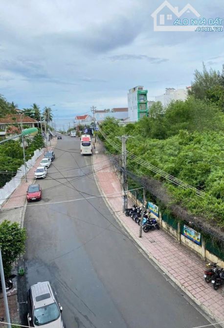 bán nhà 5 tầng 71.2m2 có sẵn 7 căn hộ cho thuê cạnh trường đại học nha trang gần biển