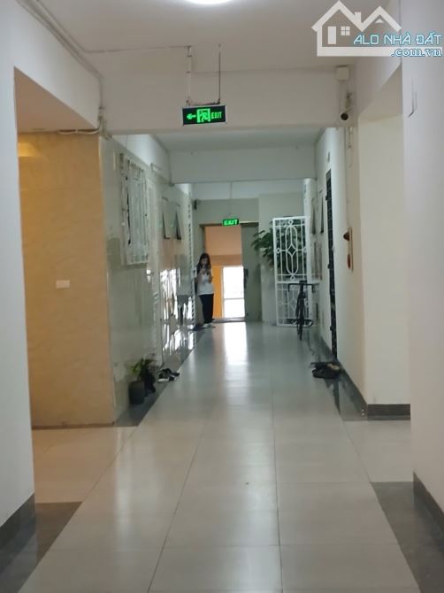 Bán gấp chung cư a14b2  Nam trung Yên Cầu giấy 53m 2 ngủ 1wc 4.6 tỉ