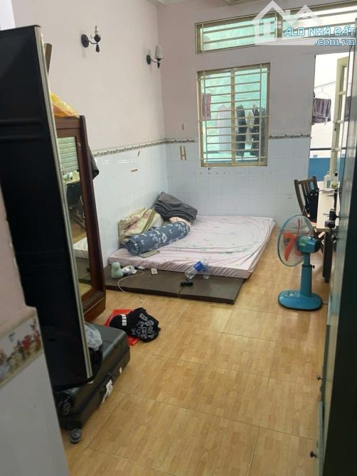 Bán nhà tại ngõ 39 Bờ Sông Set, Hoàng Mai chỉ 2 tỷ 2 phòng ngủ