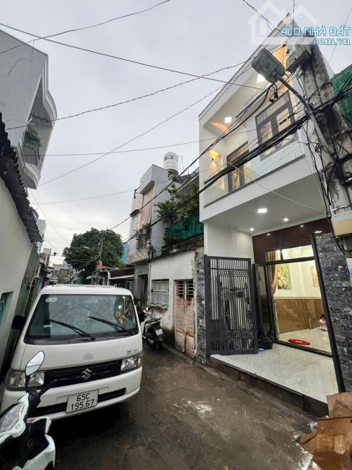 Bán Nhà Trệt Lầu 5PN Hẻm 138 Trần Hưng Đạo - 10