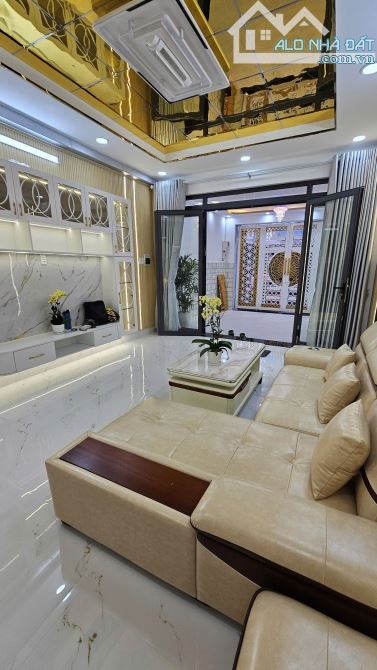 CẠNH Phú Mỹ Hưng VIP nhất VN phú Thuận Q 7 Ngang 4 dài 15 M CÓ 83 TRIỆU M2 3 TẤM MỚI - 10