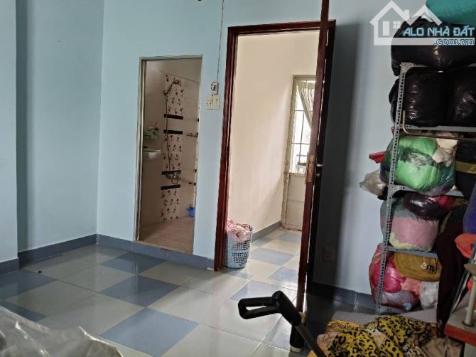 HẺM XE HƠI THẲNG TRỤC - GẦN BÀ CHIỂU - 3 TẦNG BTCT - 52M2 - NGANG GẦN 5M - SÁT MẶT TIỀN - - 10