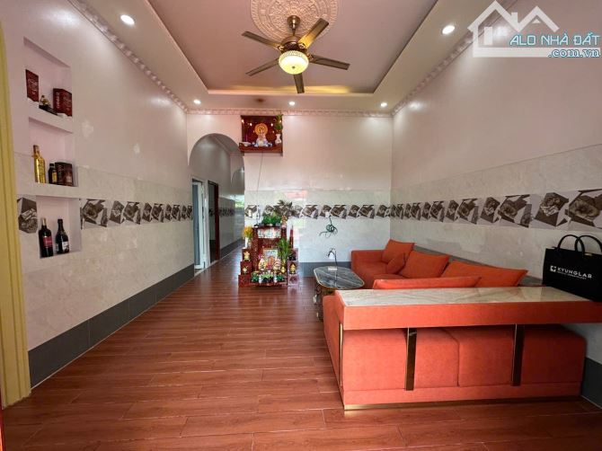 Nhà Gần Chợ Hưng Long 8x 33m.  3PN Cần Giuộc, Long An - 10