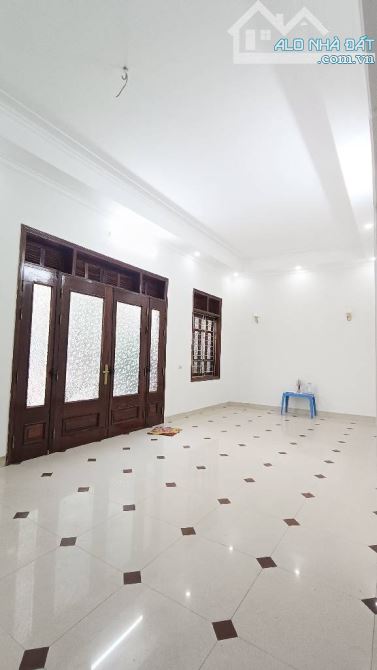 Cần Bán Nhà 3 tầng 80m2 View Hồ Cực Đẹp - 10