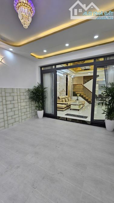 CẠNH Phú Mỹ Hưng VIP nhất VN phú Thuận Q 7 Ngang 4 dài 15 M CÓ 83 TRIỆU M2 3 TẤM MỚI - 11