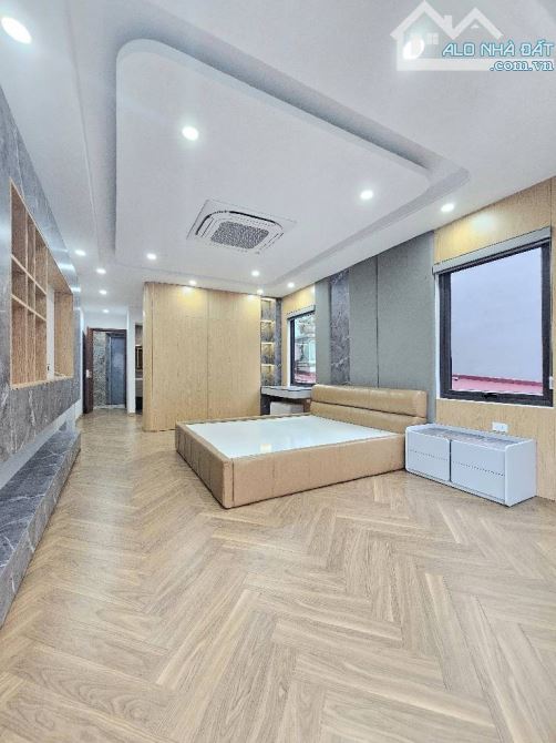 Bán nhà Giáp Nhị 50m/ 6 tầng/ thang máy/ ô tô vào nhà/ hơn 11 tỷ. - 11