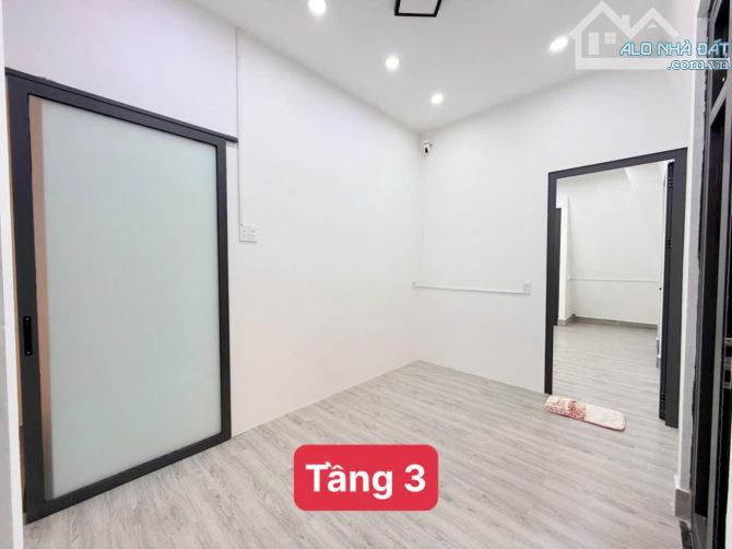CHO THUÊ NHÀ PHỐ VINCOM HÙNG VƯƠNG - MỸ THO. GIÁ THUÊ 25TR/ THÁNG CÒN TL - 11