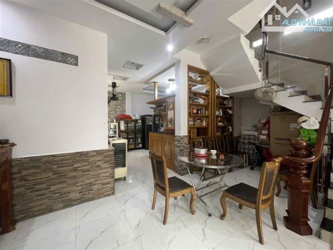 Biệt thự tân cổ điển 3 tầng, 164m² ngang 7m, nội thất ngoại nhập, gần Lotte Gò Vấp, 21 tỷ - 11