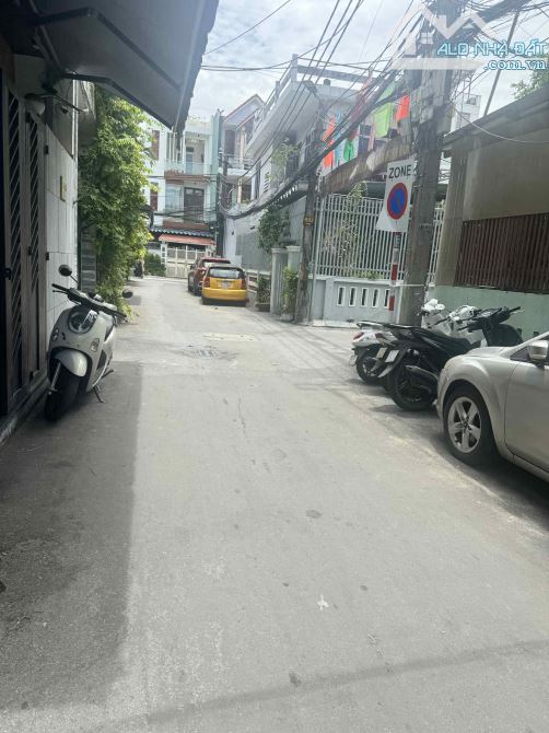 BÁN NHÀ 4 TẦNG GẦN SÂN BAY GIÁ 7,5 TỈ - 1