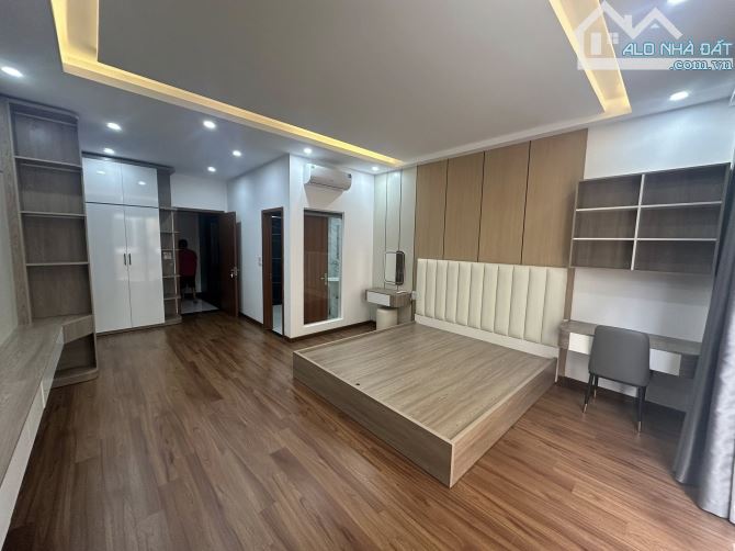 Bán Nhà Mặt Phố Lý Thường Kiệt METRO Hà Đông 50m2 5 Tầng MT 4.8m Giá 17.5 Tỷ - 1