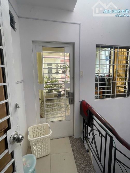 Vị trí kinh doanh, hẻm 5m xe hơi, 40m2 (3.5x10m) nở hậu, Hoàng Hoa Thám Phú Nhuận, 3 tầng - 1