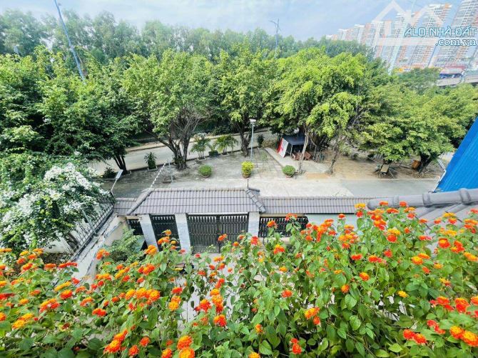 🏡 BIỆT THỰ ĐẲNG CẤP – KỀ BÊN KHU SALA Q2 – NHÀ TỰ XÂY TÂM HUYẾT – DIỆN TÍCH KHỦNG 404M² - 1