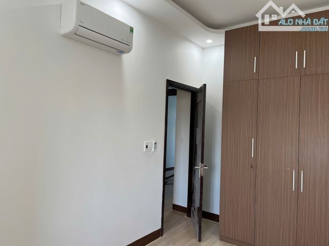 Bán nhà mặt tiền Đoàn Thị Điểm, gần chợ trời Tăng Bạt Hổ, nhà cao tầng đẹp, giá 9.5 tỷ - 1