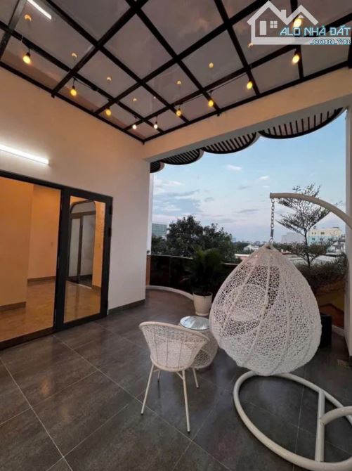 Siêu phẩm 3 tầng kiệt oto Tô Hiệu . DT:65m , ngang 8m . Nhà mới đẹp full nội thất - 1
