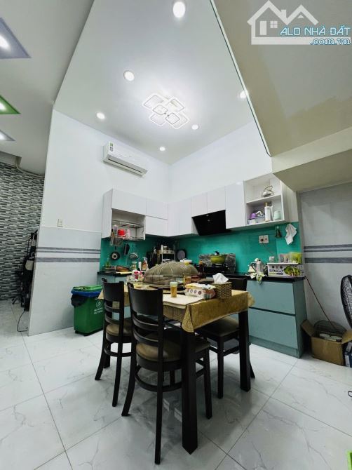 CẦN BÁN NHÀ QUẬN BÌNH TÂN  LÊ ĐÌNH CẨN 5,6 TỶ NGANG 4 DÀI 16 - 1