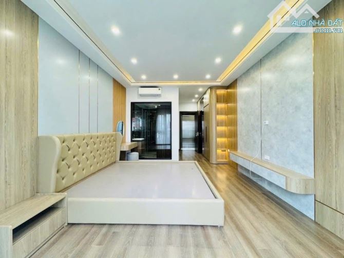 BÁN NHÀ BÁT KHỐI,LING BIÊN GẦN CẦU VĨNH TUY,GARA Ô TÔ,THANG MÁT 6TẦNG GIÁ 7,25TỶ - 1