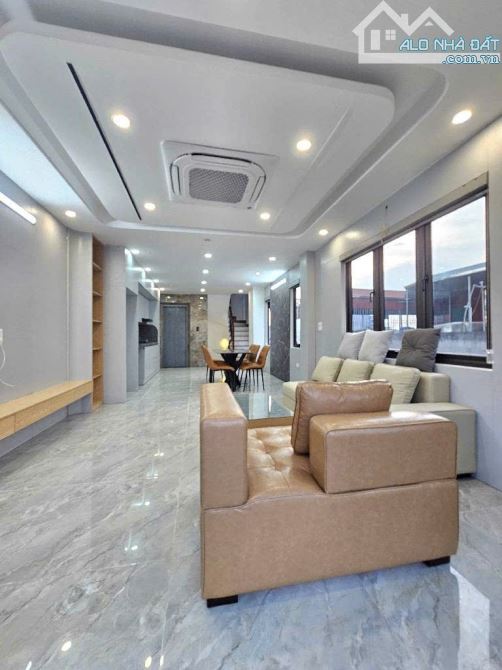 NHÀ ĐẸP 6 TẦNG,CỰ KHỐI,LONG BIÊN,LÔ GÓC, THANG MÁY,GARA Ô TÔ,FULL NỘI THẤT 52M*GIÁ 11TỶ - 1