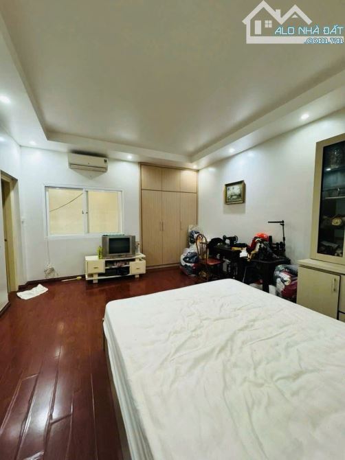 Ngã tư Quang Trung - Quận Ủy, ph/lô ô tô vào nhà, 46m2, MT 4,5m, nhỉnh 12 tỷ. - 3