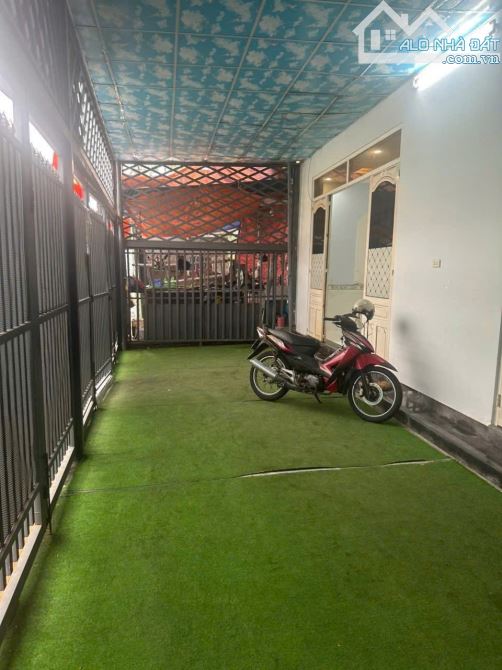 NHÀ NGANG 10, DÀI 13,5 3PN 2WC, SÂN ĐẬU OTO, ĐƯỜNG SỐ 6 GẦN CẦU VƯƠT LINH XUÂN, QL1K - 1