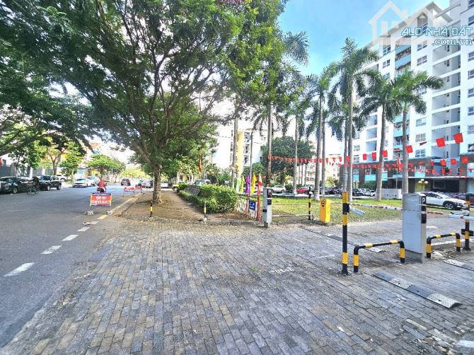Bán căn lô góc KĐT Việt Hưng 113m2, 3 phòng ngủ, full nội thất, view thoáng, giá 6,8 tỷ - 1