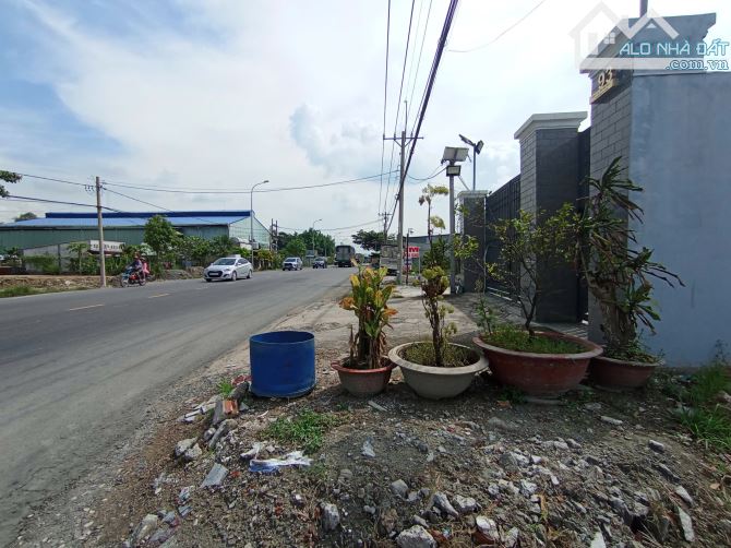 đất mặt tiền tỉnh lộ 8 diện tích 324m2 - 1