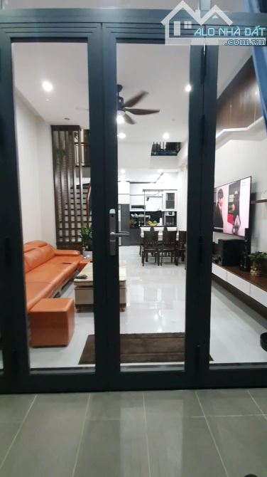Bán nhà đẹp 3 tầng mặt tiền đường Khái Tây 1, Hòa Quý, Ngũ Hành Sơn. DT 81m2. Giá 5.1 tỷ - 1
